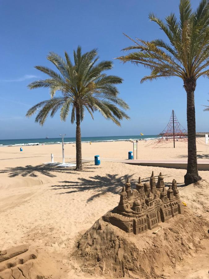 Great Holiday Apartment Close To The Beach 甘迪亚 外观 照片