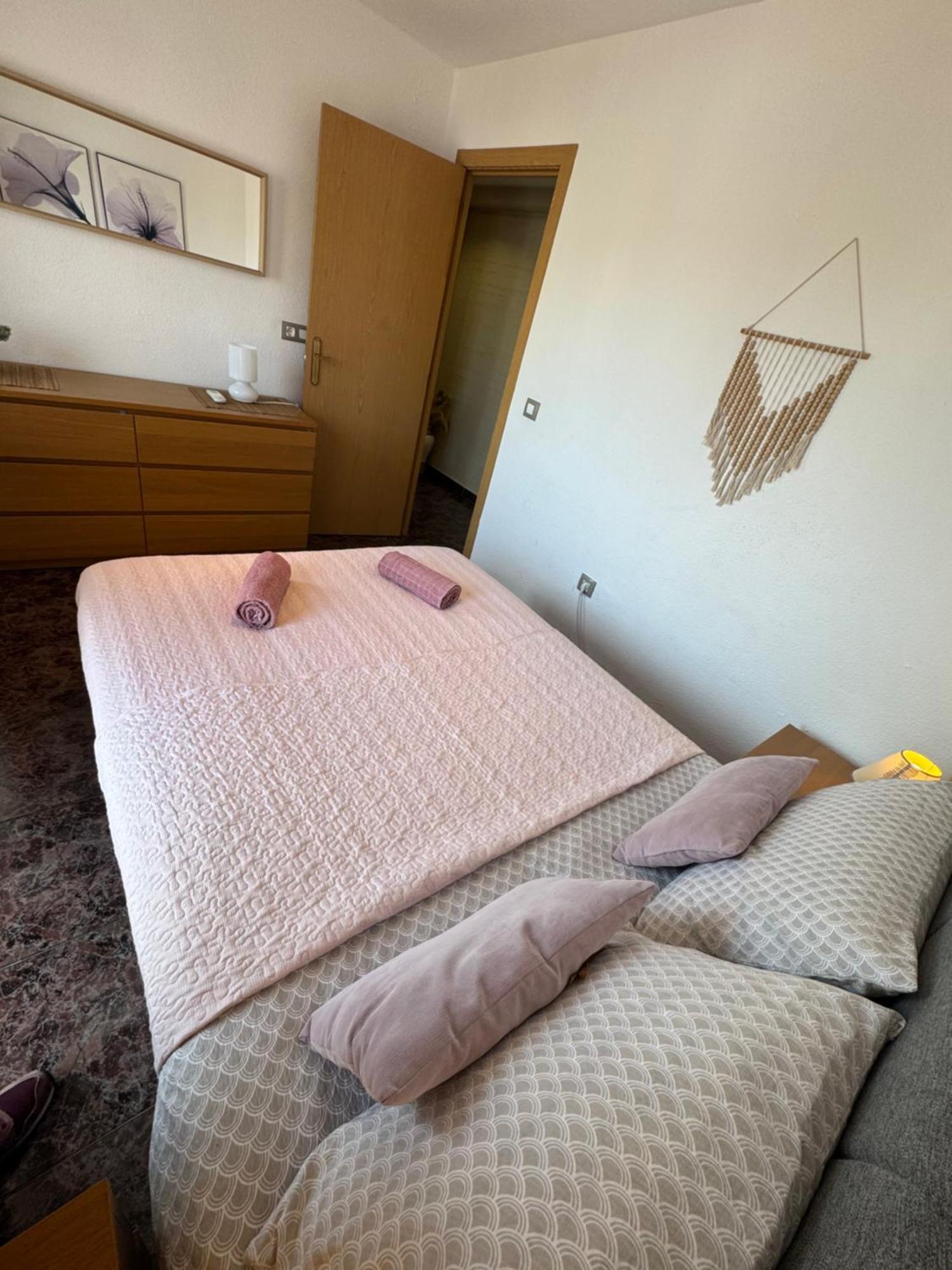 Great Holiday Apartment Close To The Beach 甘迪亚 外观 照片